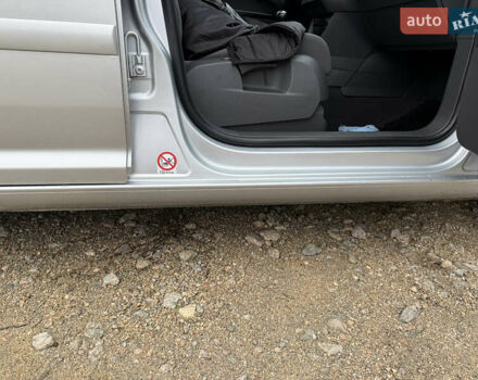 Серый Фольксваген Туран, объемом двигателя 1.6 л и пробегом 213 тыс. км за 6900 $, фото 6 на Automoto.ua