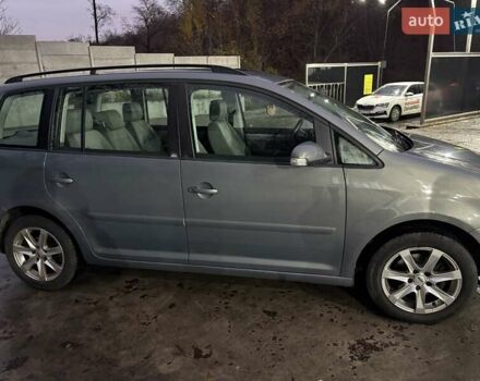 Серый Фольксваген Туран, объемом двигателя 2 л и пробегом 214 тыс. км за 6600 $, фото 61 на Automoto.ua