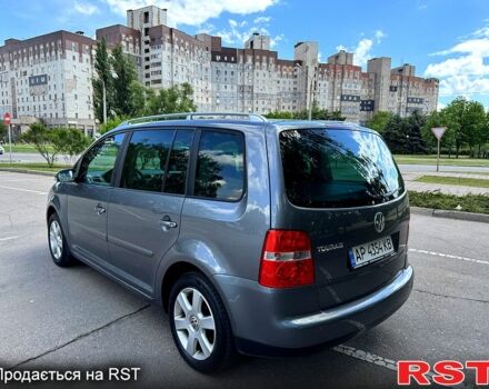 Сірий Фольксваген Туран, об'ємом двигуна 1.6 л та пробігом 239 тис. км за 5400 $, фото 2 на Automoto.ua