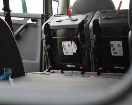 Серый Фольксваген Туран, объемом двигателя 2 л и пробегом 370 тыс. км за 4950 $, фото 21 на Automoto.ua