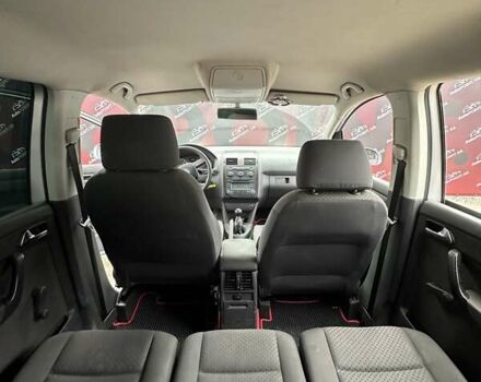 Серый Фольксваген Туран, объемом двигателя 1.6 л и пробегом 338 тыс. км за 5500 $, фото 11 на Automoto.ua