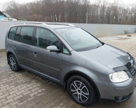 Серый Фольксваген Туран, объемом двигателя 2 л и пробегом 320 тыс. км за 6200 $, фото 4 на Automoto.ua