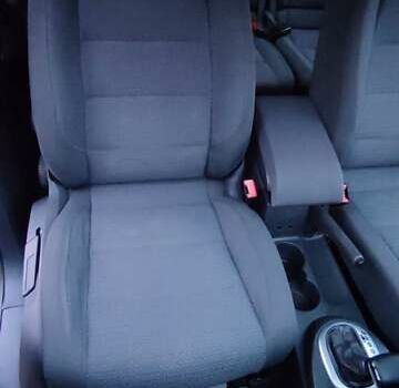 Серый Фольксваген Туран, объемом двигателя 1.9 л и пробегом 254 тыс. км за 5950 $, фото 23 на Automoto.ua