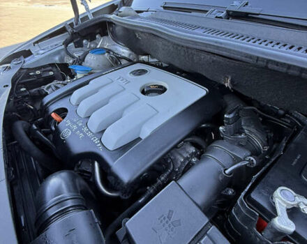 Серый Фольксваген Туран, объемом двигателя 1.97 л и пробегом 290 тыс. км за 5100 $, фото 24 на Automoto.ua