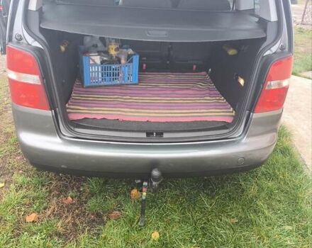 Серый Фольксваген Туран, объемом двигателя 1.6 л и пробегом 250 тыс. км за 6300 $, фото 15 на Automoto.ua