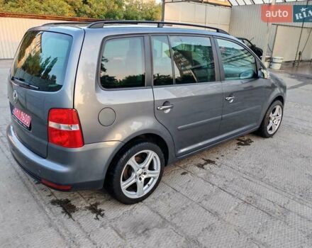 Серый Фольксваген Туран, объемом двигателя 1.6 л и пробегом 220 тыс. км за 6000 $, фото 8 на Automoto.ua