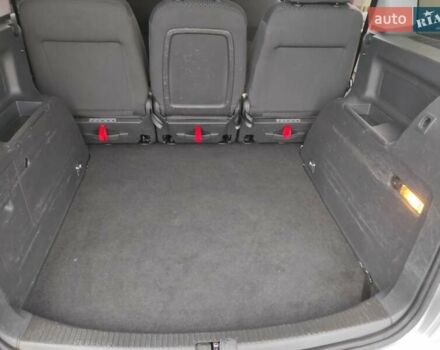 Серый Фольксваген Туран, объемом двигателя 1.6 л и пробегом 220 тыс. км за 5550 $, фото 23 на Automoto.ua