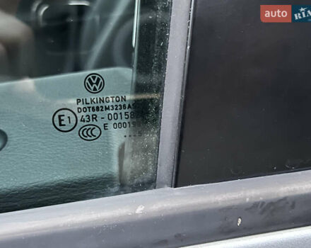 Сірий Фольксваген Туран, об'ємом двигуна 1.6 л та пробігом 307 тис. км за 4900 $, фото 53 на Automoto.ua
