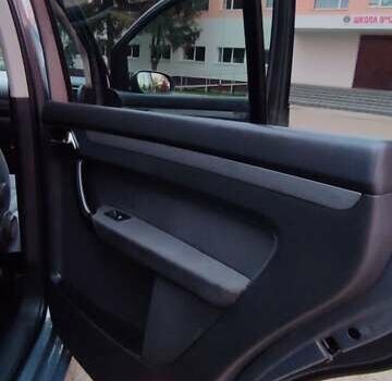 Серый Фольксваген Туран, объемом двигателя 1.9 л и пробегом 254 тыс. км за 5950 $, фото 21 на Automoto.ua