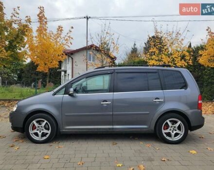 Серый Фольксваген Туран, объемом двигателя 2 л и пробегом 330 тыс. км за 5300 $, фото 26 на Automoto.ua