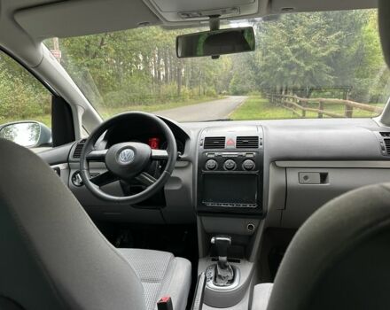 Серый Фольксваген Туран, объемом двигателя 1.6 л и пробегом 2 тыс. км за 6600 $, фото 18 на Automoto.ua