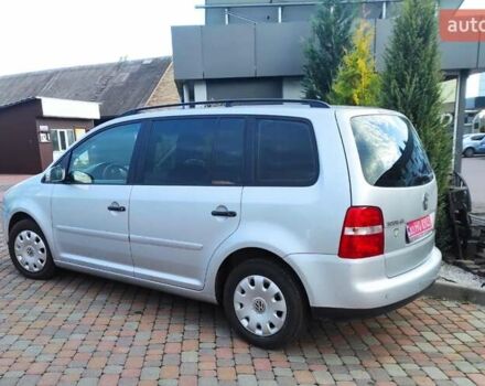 Серый Фольксваген Туран, объемом двигателя 1.6 л и пробегом 220 тыс. км за 5550 $, фото 6 на Automoto.ua