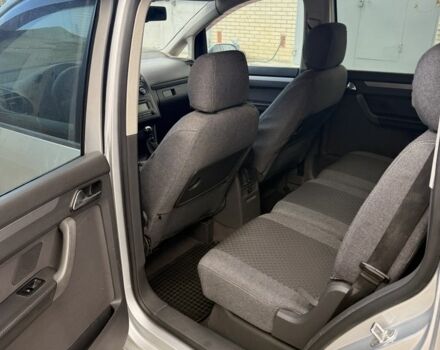 Серый Фольксваген Туран, объемом двигателя 1.6 л и пробегом 261 тыс. км за 5000 $, фото 11 на Automoto.ua