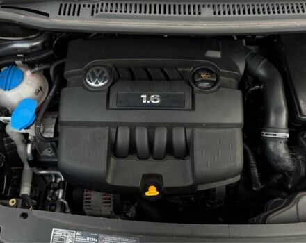 Серый Фольксваген Туран, объемом двигателя 1.6 л и пробегом 223 тыс. км за 6300 $, фото 18 на Automoto.ua