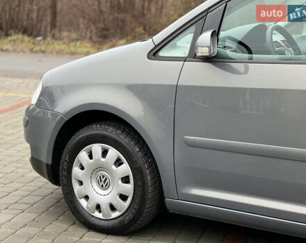 Сірий Фольксваген Туран, об'ємом двигуна 1.6 л та пробігом 173 тис. км за 5900 $, фото 6 на Automoto.ua