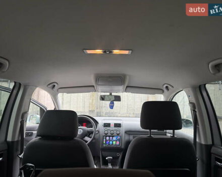 Сірий Фольксваген Туран, об'ємом двигуна 1.6 л та пробігом 262 тис. км за 5500 $, фото 24 на Automoto.ua