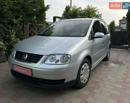 Серый Фольксваген Туран, объемом двигателя 1.6 л и пробегом 230 тыс. км за 5790 $, фото 6 на Automoto.ua