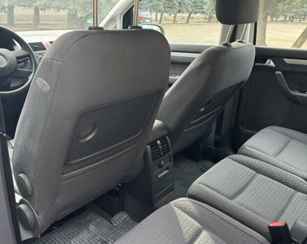 Серый Фольксваген Туран, объемом двигателя 1.6 л и пробегом 181 тыс. км за 5900 $, фото 10 на Automoto.ua