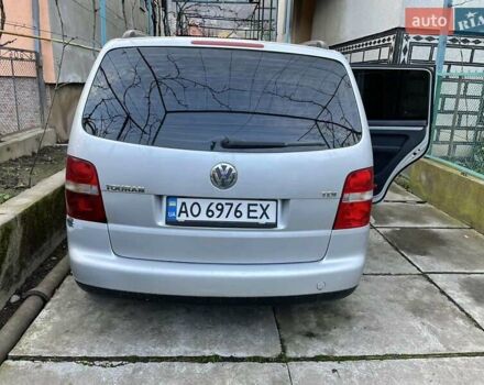 Серый Фольксваген Туран, объемом двигателя 1.9 л и пробегом 256 тыс. км за 6100 $, фото 3 на Automoto.ua