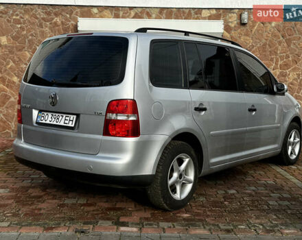 Серый Фольксваген Туран, объемом двигателя 1.9 л и пробегом 205 тыс. км за 5600 $, фото 12 на Automoto.ua