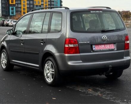 Серый Фольксваген Туран, объемом двигателя 1.6 л и пробегом 223 тыс. км за 6300 $, фото 2 на Automoto.ua
