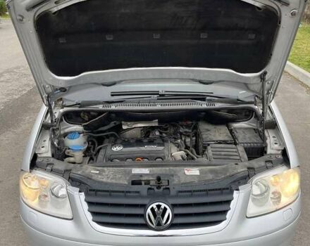 Серый Фольксваген Туран, объемом двигателя 2 л и пробегом 296 тыс. км за 4999 $, фото 31 на Automoto.ua