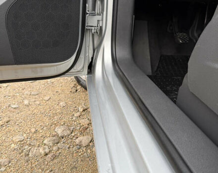 Серый Фольксваген Туран, объемом двигателя 1.6 л и пробегом 213 тыс. км за 6900 $, фото 4 на Automoto.ua