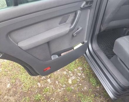 Серый Фольксваген Туран, объемом двигателя 1.6 л и пробегом 250 тыс. км за 6300 $, фото 8 на Automoto.ua