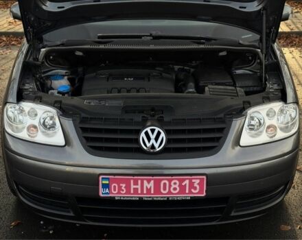 Серый Фольксваген Туран, объемом двигателя 1.6 л и пробегом 223 тыс. км за 6300 $, фото 17 на Automoto.ua