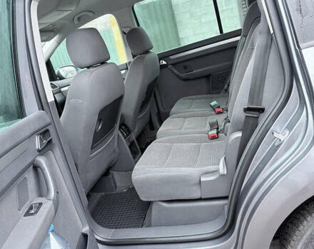 Серый Фольксваген Туран, объемом двигателя 0 л и пробегом 247 тыс. км за 3300 $, фото 7 на Automoto.ua