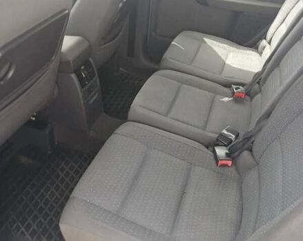 Сірий Фольксваген Туран, об'ємом двигуна 2 л та пробігом 250 тис. км за 5800 $, фото 9 на Automoto.ua