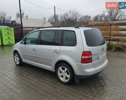 Сірий Фольксваген Туран, об'ємом двигуна 1.6 л та пробігом 270 тис. км за 4700 $, фото 10 на Automoto.ua