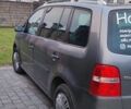 Сірий Фольксваген Туран, об'ємом двигуна 2 л та пробігом 310 тис. км за 5800 $, фото 3 на Automoto.ua
