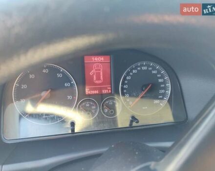 Сірий Фольксваген Туран, об'ємом двигуна 1.6 л та пробігом 242 тис. км за 5550 $, фото 7 на Automoto.ua