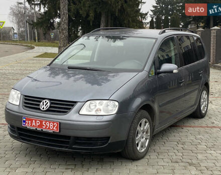 Сірий Фольксваген Туран, об'ємом двигуна 1.6 л та пробігом 226 тис. км за 6300 $, фото 2 на Automoto.ua