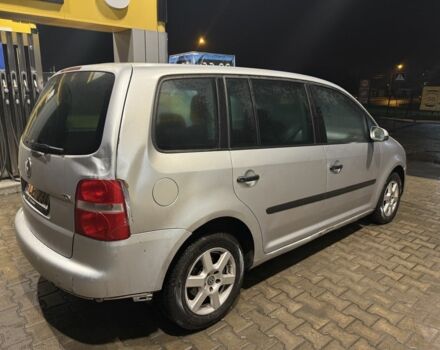 Серый Фольксваген Туран, объемом двигателя 2 л и пробегом 180 тыс. км за 2000 $, фото 3 на Automoto.ua