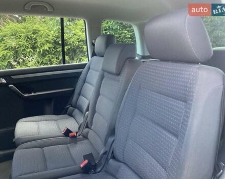 Серый Фольксваген Туран, объемом двигателя 1.6 л и пробегом 171 тыс. км за 6000 $, фото 11 на Automoto.ua