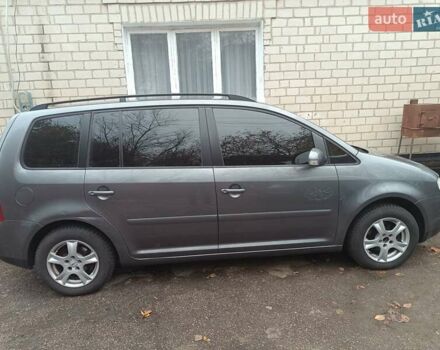 Серый Фольксваген Туран, объемом двигателя 1.6 л и пробегом 256 тыс. км за 5700 $, фото 6 на Automoto.ua