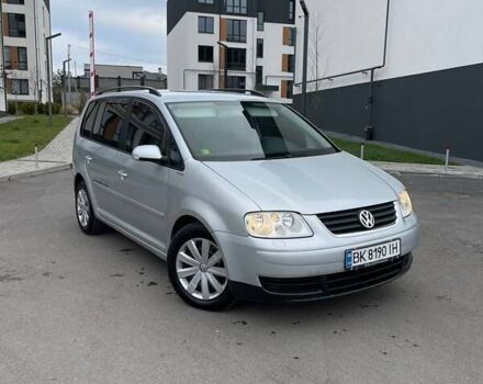 Серый Фольксваген Туран, объемом двигателя 2 л и пробегом 296 тыс. км за 4999 $, фото 5 на Automoto.ua
