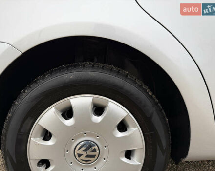 Серый Фольксваген Туран, объемом двигателя 1.6 л и пробегом 213 тыс. км за 6900 $, фото 11 на Automoto.ua