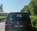 Серый Фольксваген Туран, объемом двигателя 1.6 л и пробегом 190 тыс. км за 5200 $, фото 1 на Automoto.ua