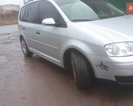 Сірий Фольксваген Туран, об'ємом двигуна 1.6 л та пробігом 270 тис. км за 5200 $, фото 3 на Automoto.ua