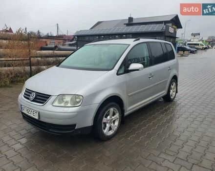 Сірий Фольксваген Туран, об'ємом двигуна 1.6 л та пробігом 270 тис. км за 4700 $, фото 5 на Automoto.ua