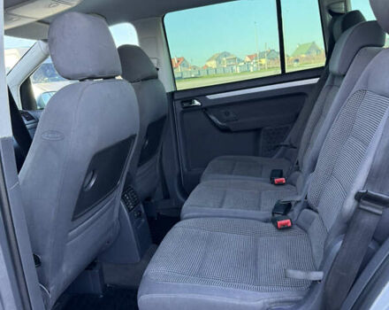 Серый Фольксваген Туран, объемом двигателя 1.97 л и пробегом 290 тыс. км за 5100 $, фото 19 на Automoto.ua