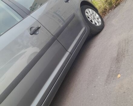 Серый Фольксваген Туран, объемом двигателя 1.9 л и пробегом 350 тыс. км за 2600 $, фото 18 на Automoto.ua