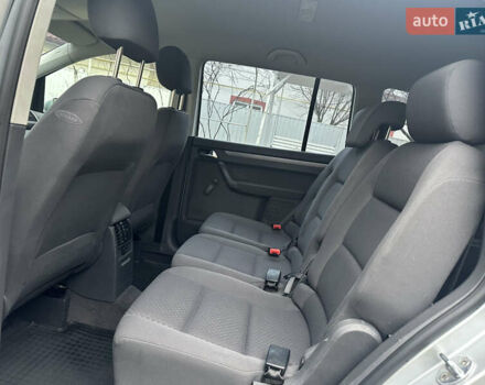 Серый Фольксваген Туран, объемом двигателя 1.6 л и пробегом 151 тыс. км за 4999 $, фото 9 на Automoto.ua