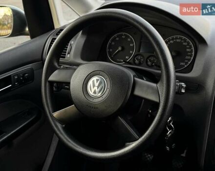 Серый Фольксваген Туран, объемом двигателя 1.6 л и пробегом 223 тыс. км за 6300 $, фото 10 на Automoto.ua