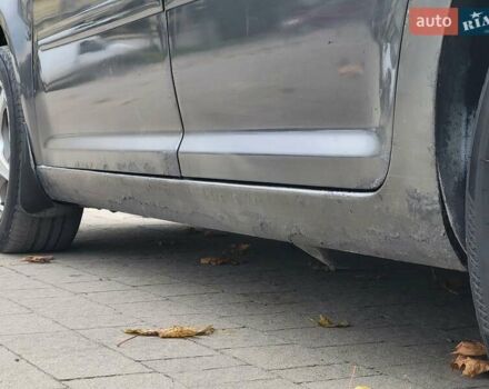 Серый Фольксваген Туран, объемом двигателя 2 л и пробегом 330 тыс. км за 5300 $, фото 12 на Automoto.ua