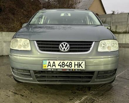 Серый Фольксваген Туран, объемом двигателя 2 л и пробегом 214 тыс. км за 6600 $, фото 11 на Automoto.ua