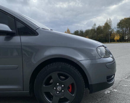 Серый Фольксваген Туран, объемом двигателя 1.6 л и пробегом 240 тыс. км за 7000 $, фото 8 на Automoto.ua